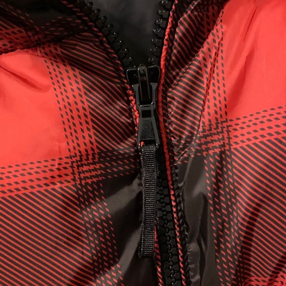 Old Navy Water-Resistant Jacket - Picture 6 of 10